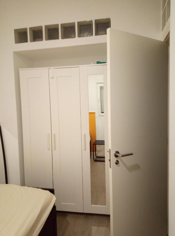 Alquilo Habitacion Individual Con Aseo Privado Solo Chicas, Only Girls Валенсия Екстериор снимка